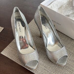 Nine West Silver Glitter Peep-Toe Stiletto Pumps